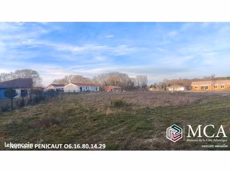 terrain 666 m² magescq