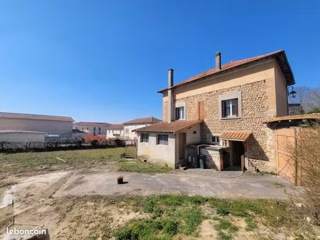 maison 7 pièces 140 m²