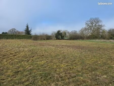 terrain de 1600m² à 7 min au sud de vendôme