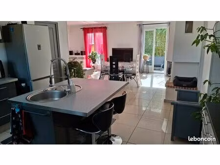 maison de plain pied sur terrain de 375 m²