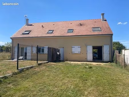 location maison proche des commerces et des axes routier