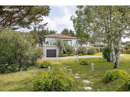 propriété 8 pièces 350 m²