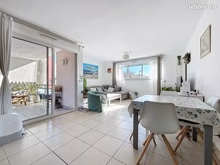 appartement f4 récent 89m2 jacou