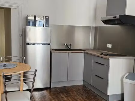 lumineux f2 avec balcon  meublé & tout neuf