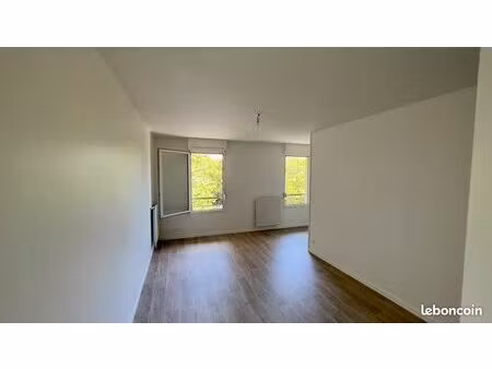 ? studio 35 m² – tours nord – résidence récente – ascenseur – 600 cc