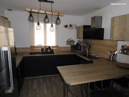 maison 11 pièces 170 m²