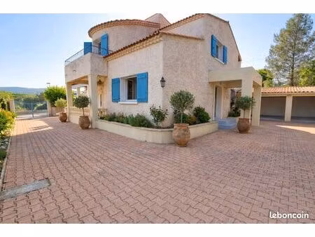 maison 5 chambre avec gîte et piscine