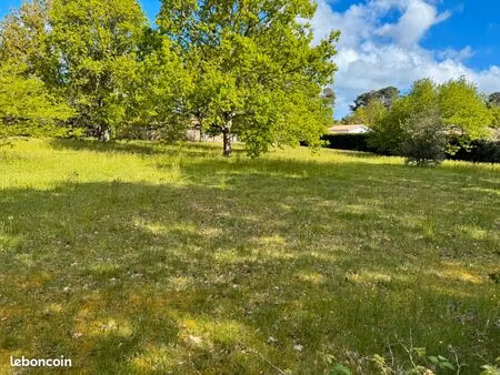 terrain 750 m2 viabilisé