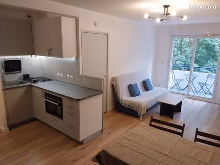 location meublée - appartement avec balcon et place de parking - 36m2 - ramonville - 750e