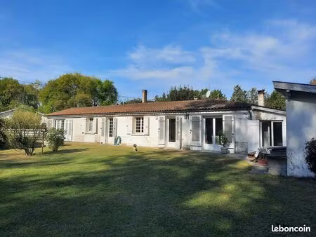 longère 4 pièces 154 m²