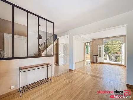 maison 8 pièces 200 m²