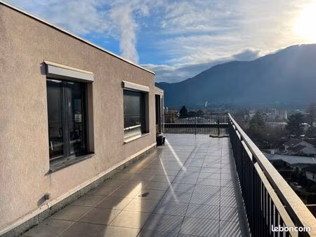 duplex dernier etage-toit terrasse panoramique et veranda