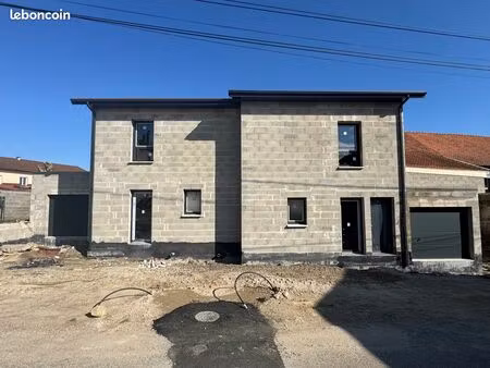 maison neuve en cours de construction 71 m2 pour decembre 2026