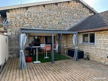 maison 5 pièces 101 m²