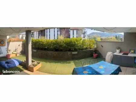 appartement t4 + grande terrasse