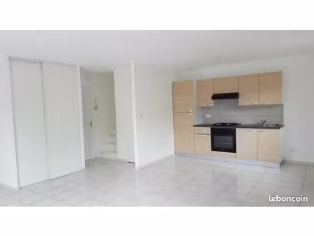 maison/appart t3 - jardin - garage