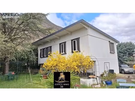 maison 4 pièces 82 m²