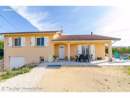 villa 4 pièces 100 m²