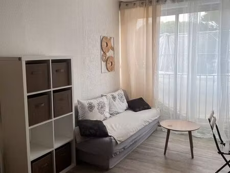 grand studio meuble centre ville