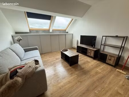 location studio meublé