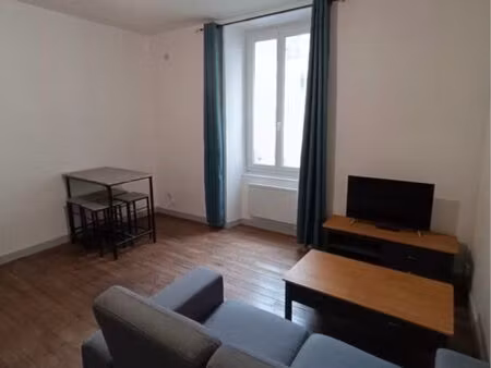 t2 meublé proche bord de loire