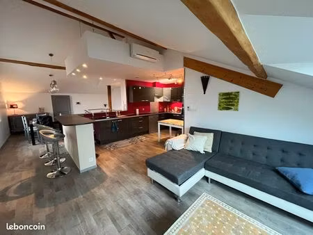 loft 143 m²  trois chambres  entièrement équipé et meublé