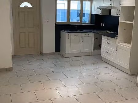 maison mitoyenne 80 m2 quartier château gien