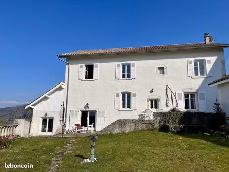 maison 8 pièces 180 m²