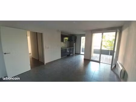 t3 récent de 67 m² à castanet