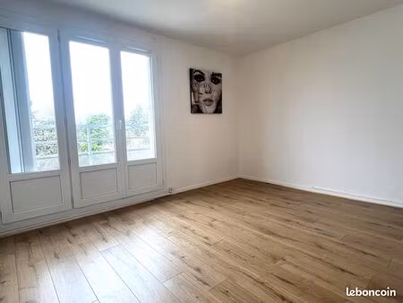 f3 rénové - lumineux- tram 2mn