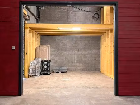 local à louer 30 m² – idéal artisan – saint-méloir-des-ondes