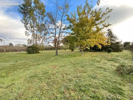 beau terrain dans un quartier calme