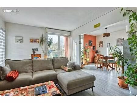 appartement t4 pessac face à la coulée verte