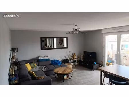 cœur croix daurade - logement t4 double exposition  très lumineux exposée sud/est  ouvrant