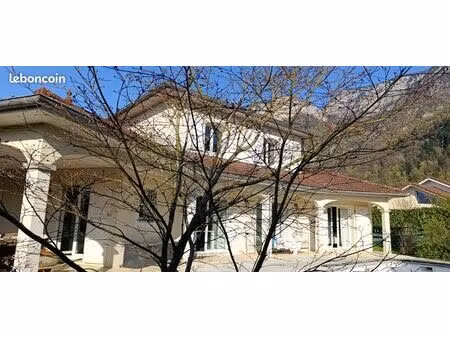 vends maison la rivière