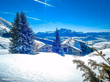 projet de vie en altitude – 900 m² à aménager sur 2 hectares de forêt