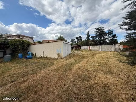 terrain 450 m² savigneux