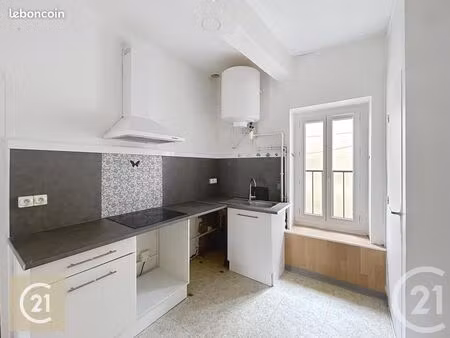 appartement 3 pièces 55 m²