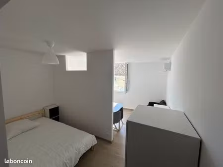 studio 1 pièce 22 m²