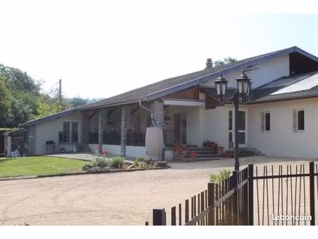 maison 12 pièces 292 m2