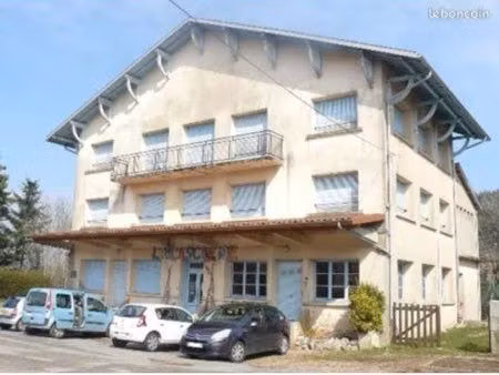 à vendre ancienne  colonie de vacances