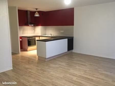 appartement 2 pièces – 53 m2 – centre ville – secteur les ormes