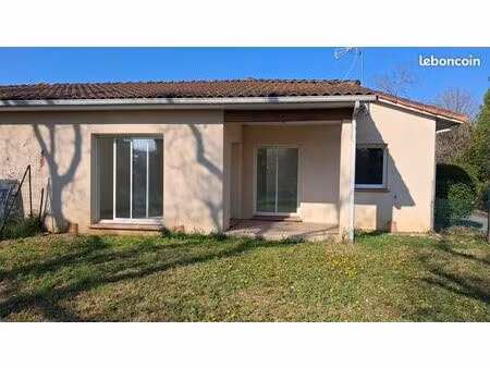 a louer maison t3 la salvetat st gilles