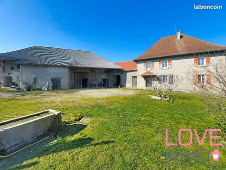 maison 8 pièces 179 m²