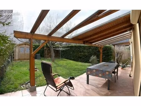 maison t5 lumineuse avec patio  terrasse et garage – secteur recherché à seyssinet