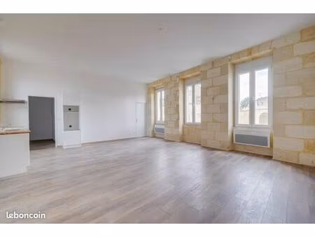 immeuble 7 pièces 250 m²