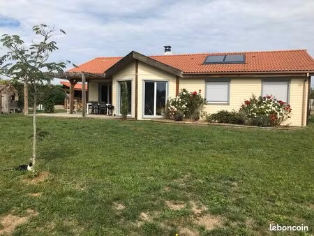 maison plein pied 117m2 avec piscine 4 chambres