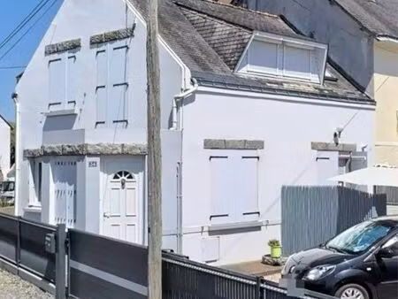 ? maison 70 m² – 2 chambres + bureau – terrain 206 m² +levée 325m2