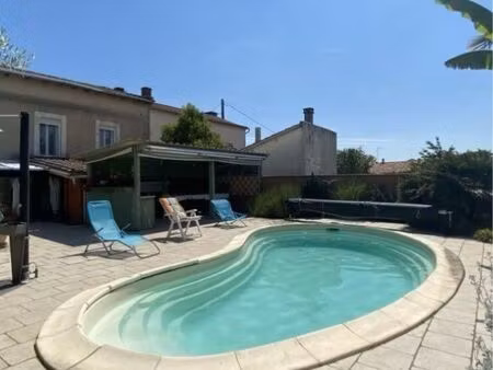 maison familiale avec piscine - beau potentiel