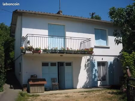 maison  piscine et jardin